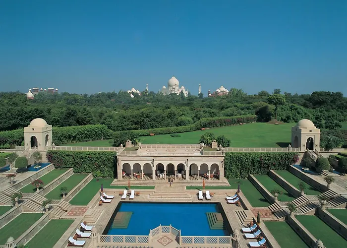 Hotel with view: The Oberoi Amarvilas Agra