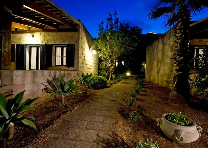 Resort: Miramare Residence