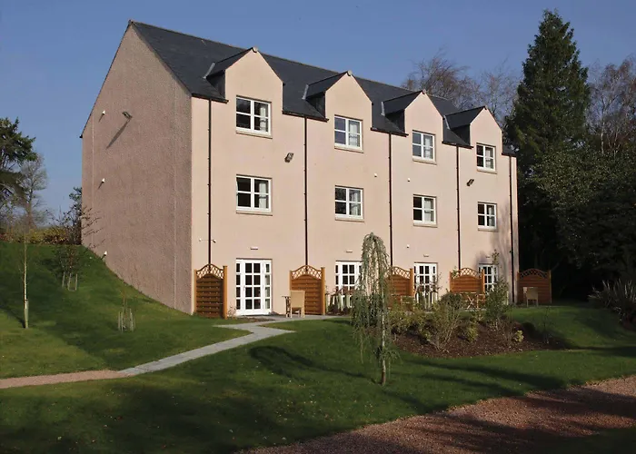 Inverness Lochardil House, By Highland Coast s