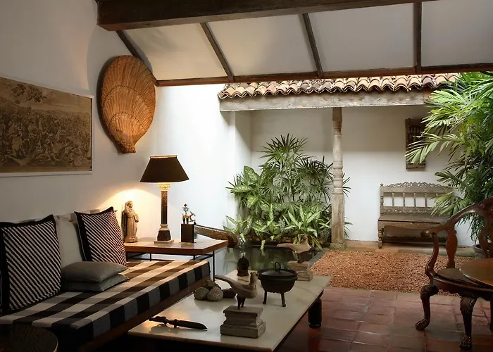 Guest house: Geoffrey Bawa'S Home Number 11