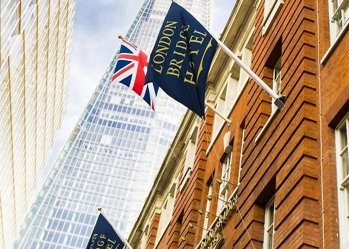 Family Hotel: London Bridge Hotel