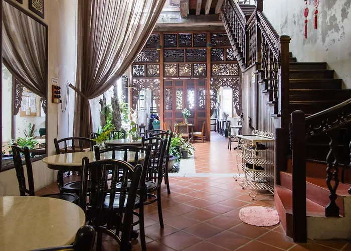Guests house Carnarvon House