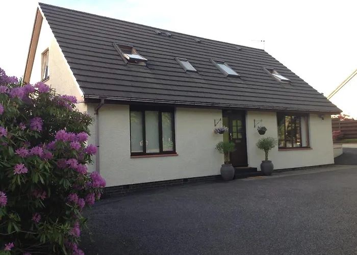 Hotels Close to Airport Inverasdale