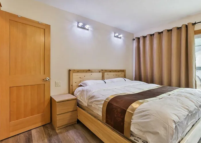 Riverfront Estate Bed&Breakfast Banff