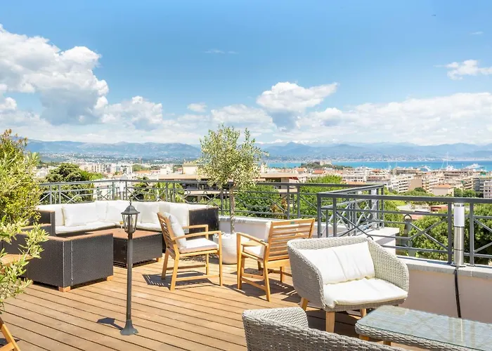 Western Journel Juan-les-Pins