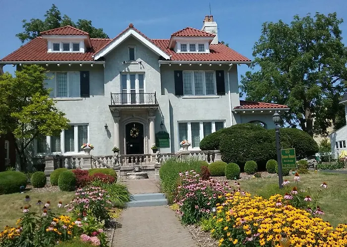 Hanover House Bed And Breakfast