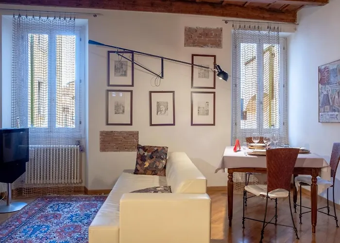 Ai Cinque Archi